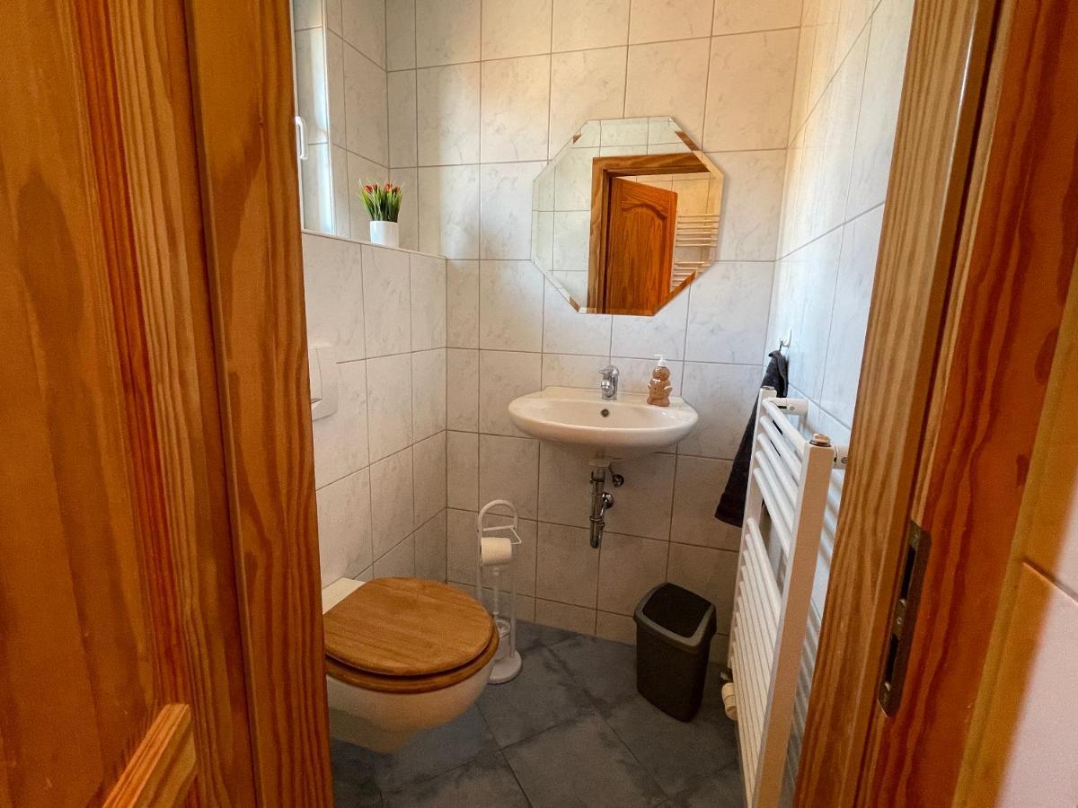 Ferienwohnung Zum Riesenloeffel Арнщат Екстериор снимка